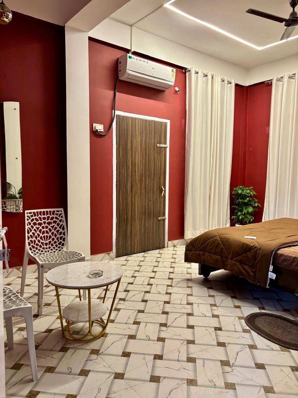 The White House Homestay Dibrugarh room interior